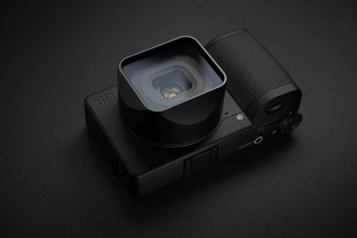 Ricoh GRIV V2 (HDF + Monochrome)
